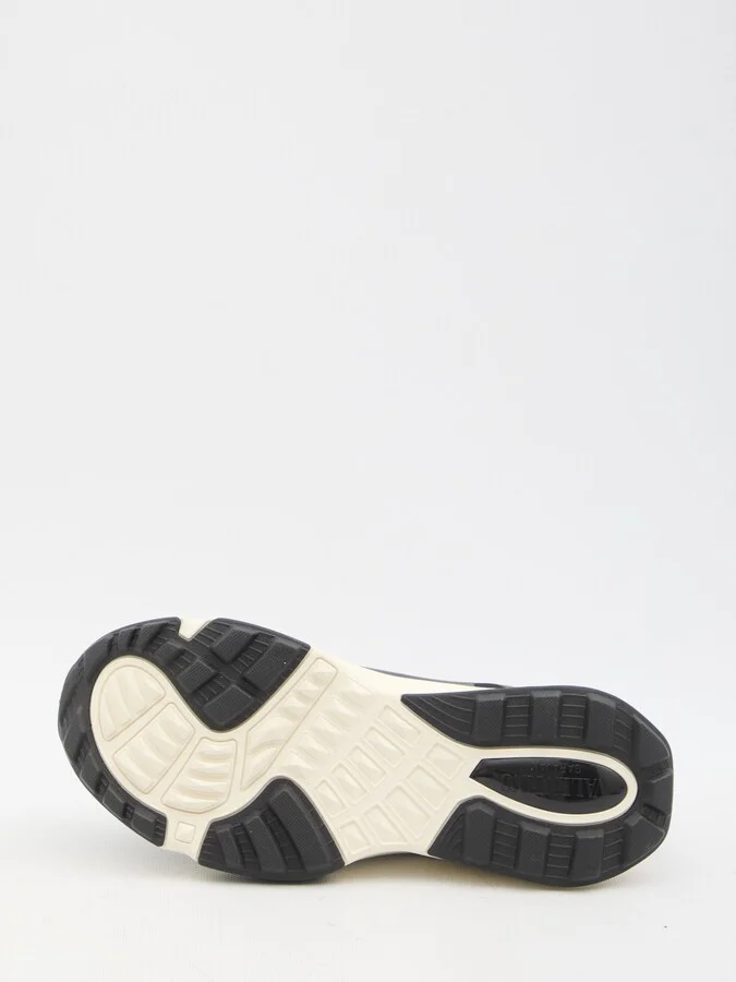 Low Top True Act Camouflage Sneakers - Image 4