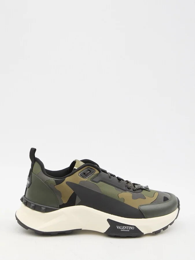 Low Top True Act Camouflage Sneakers