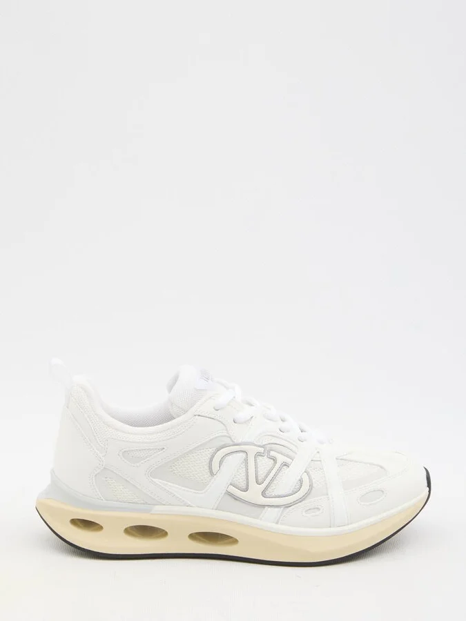 Low Top Vlogo Easyjog Sneakers