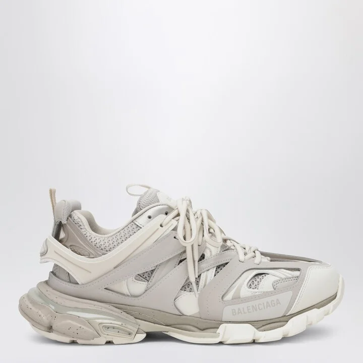 Low Track beige trainer