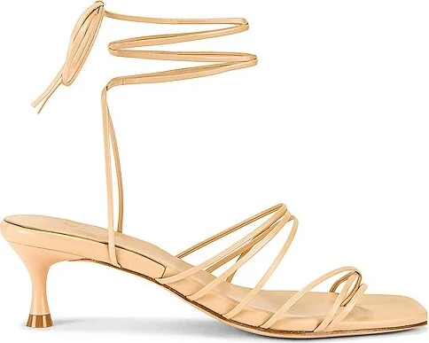 Lucia Heel