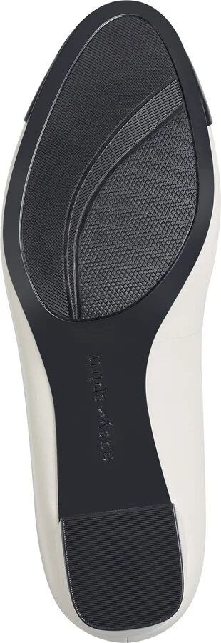 Lucinda Cap Toe Pump - Image 5