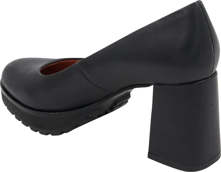 Lucky Block Heel Pump - Image 3