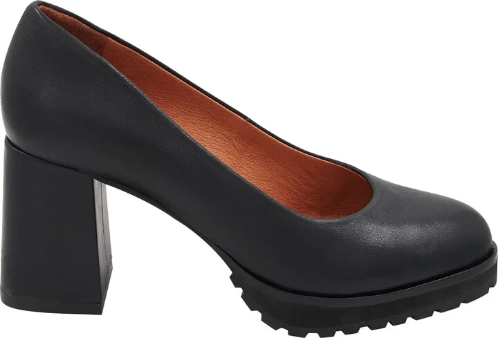 Lucky Block Heel Pump - Image 4