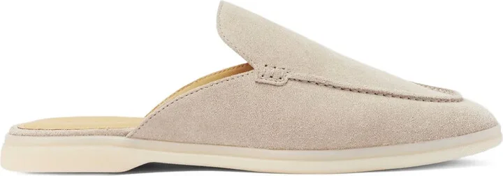 Lucrezio mules