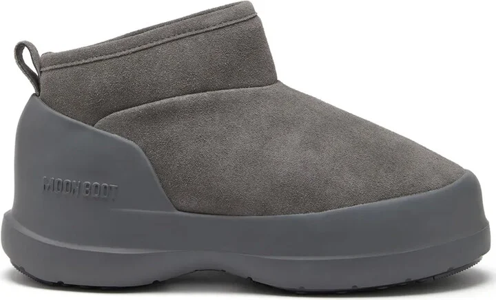 Luna logo-print boots