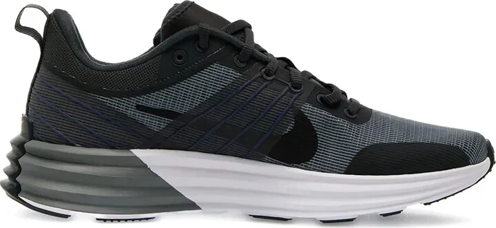Lunar Roam patterned sneakers