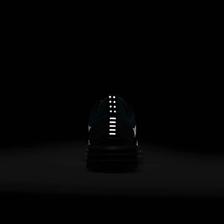 Lunar Roam Sneaker - Image 8
