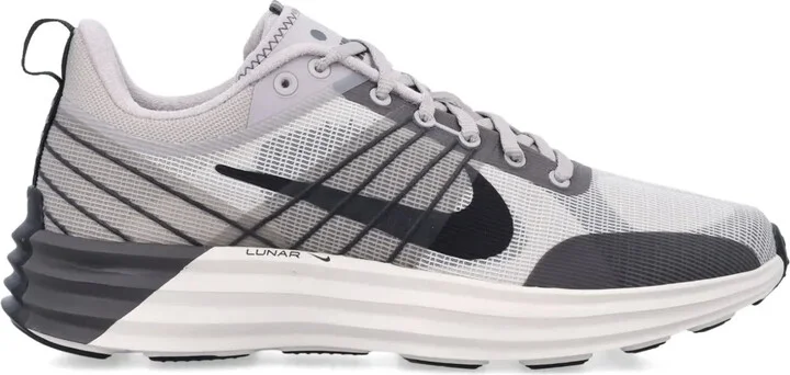 Lunar Roam sneakers