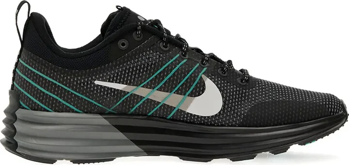 Lunar Roam sneakers
