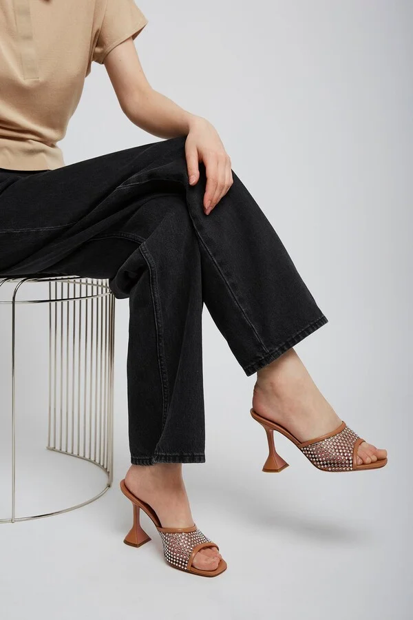 Lupita 95 beige crystal mules - Image 2