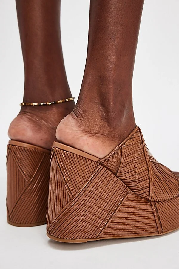 Lupita Wedges - Image 3