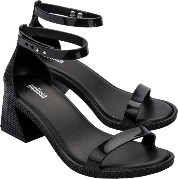 METALLIC BLACK