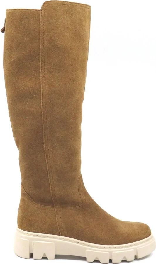 Luxurious Suede Knee-High Boots In Brown