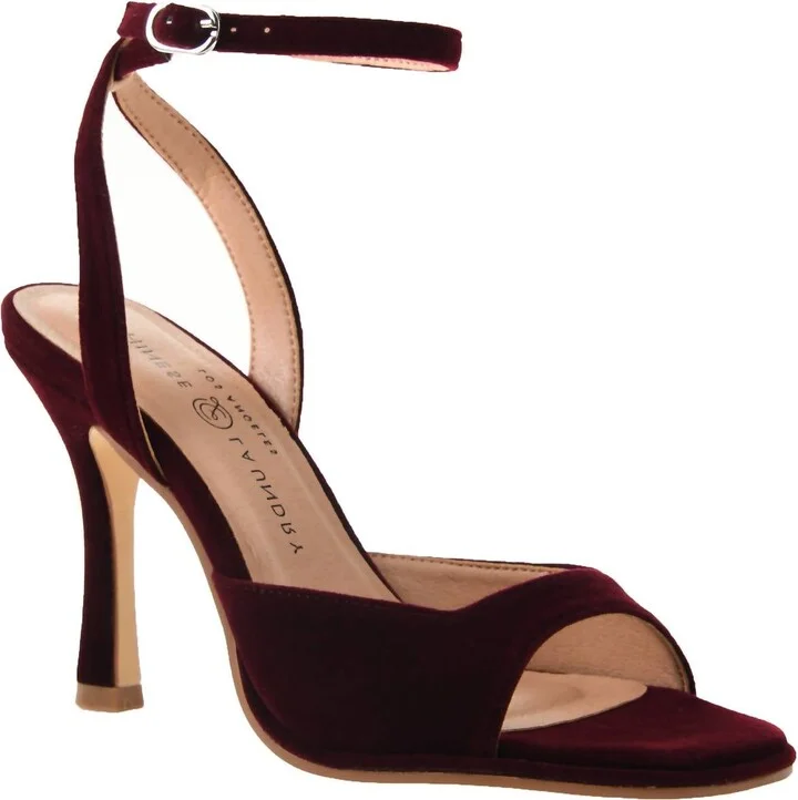 Lynwood Velvet In Burgundy
