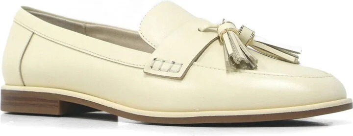 Lyra Tassel Loafer