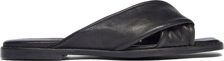 Lys Leather Sandal