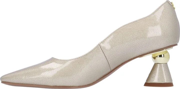 Lysandra Pump - Image 7