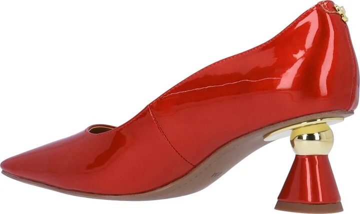 Lysandra Pump - Image 2