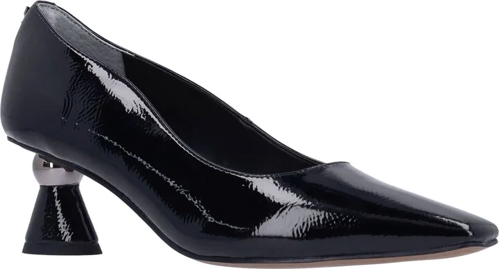 Lysandra Pump