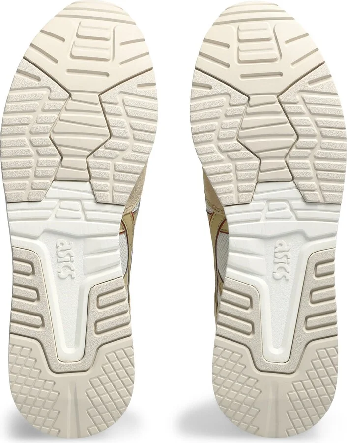 Lyte Classic™ Athletic Sneaker - Image 5