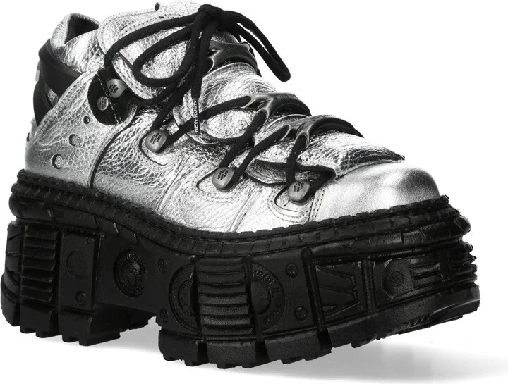 M-106WALL-C29 Metallic Silver Black Leather Gothic Ankle Boots