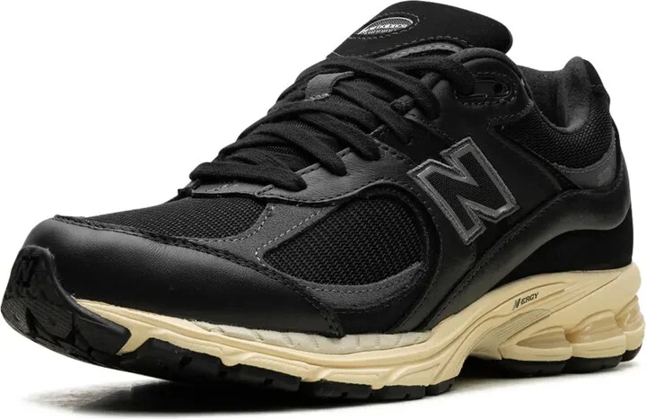 M2002R "Vintage Black White" sneakers - Image 4