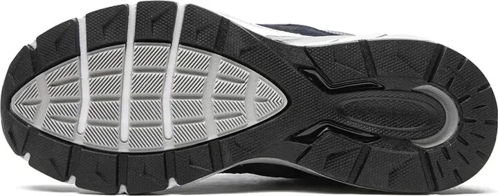 M990 "Navy" sneakers - Image 4