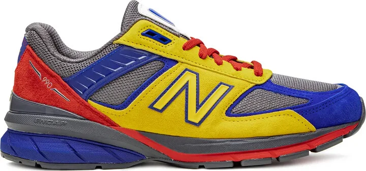 M990EAT5 sneakers