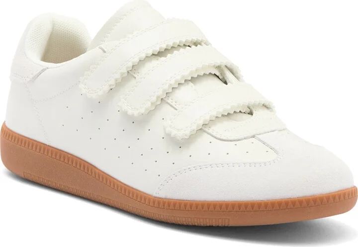 Mabell Low Top Sneaker