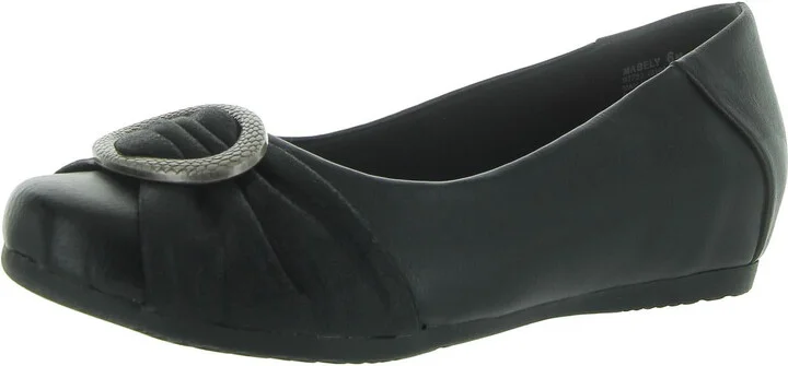 Mabely Womens Faux Leather Embellished Ballet Flats