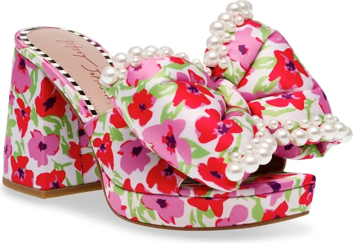 Maccie Platform Sandal