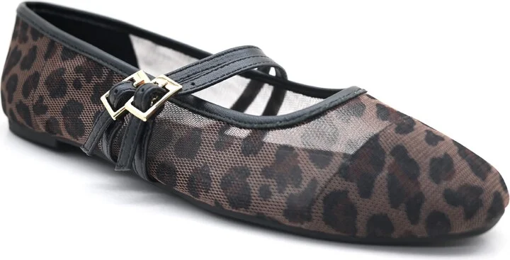 Mackenzie Mary Jane Flat