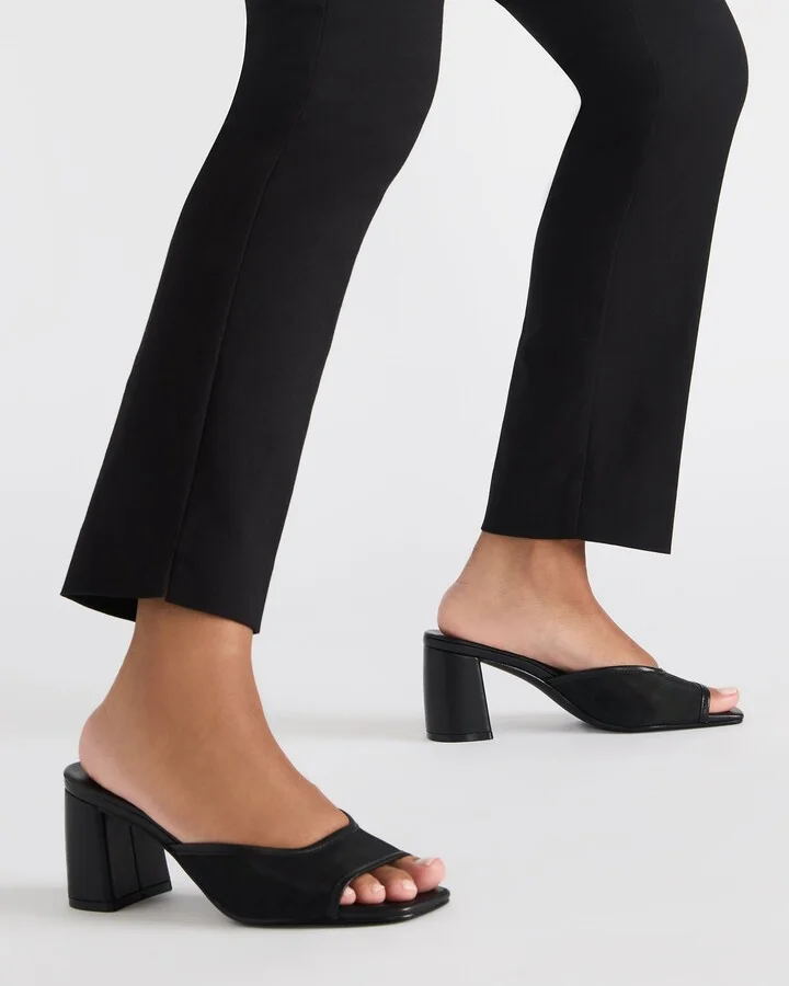 Madame Black - Image 2