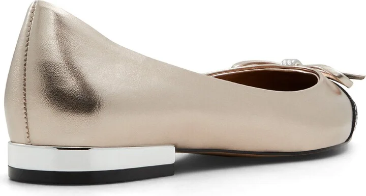 Maddelyn Pointed Cap Toe Flat - Image 3