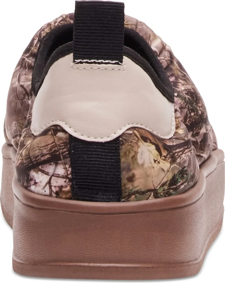 Madden Girl Comfy Slip-On Puffer Clogs - Image 3