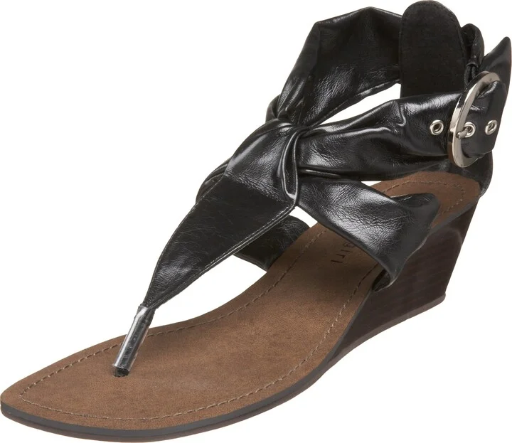 Madden Girl Women's Whiistle Low Wedge T-Strap Sandal
