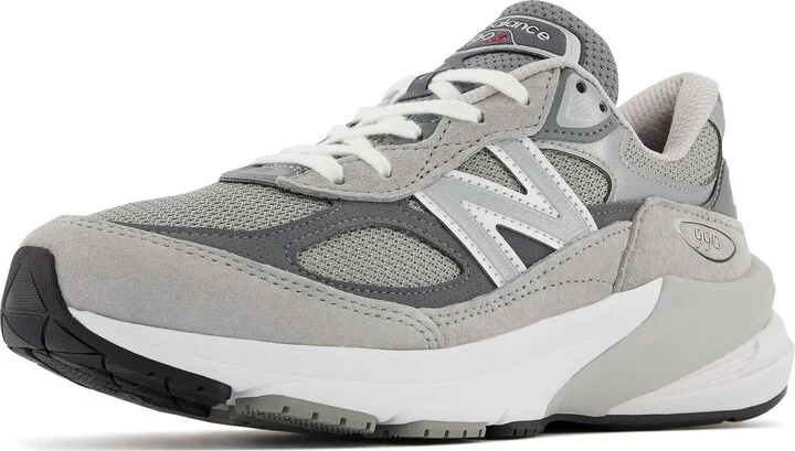 Made in USA 990 v6 Sneaker - Image 6