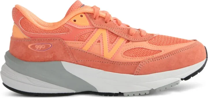 MADE in USA 990v6 sneakers