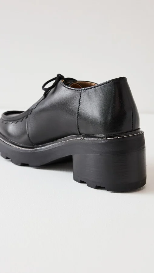 Madewell The Hempstead Desert Boot - Image 4