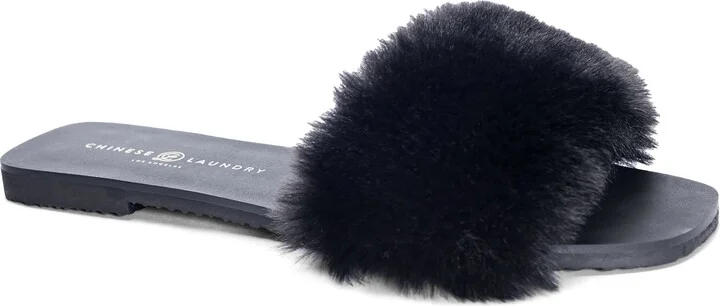 BLACK FAUX FUR
