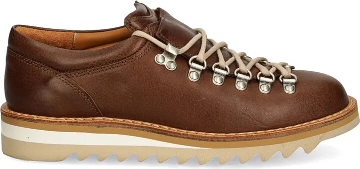 Magnifico M121 hiking boots