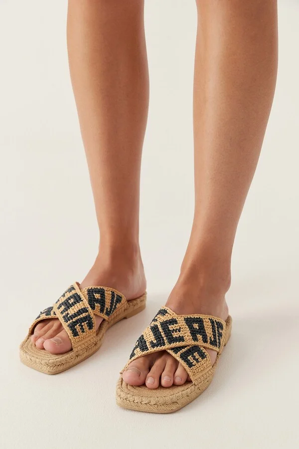 Maisie Logo Slide In Colour Natural/Black Size 35 - Image 2