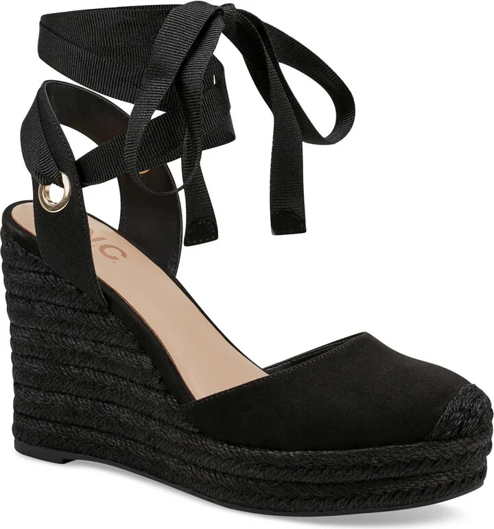 Maisie Womens Faux Suede Round Toe Platform Heels