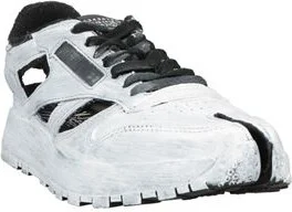 Maison Margiela X Reebok Man Sneakers - Image 2