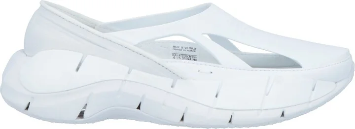 Maison Margiela X Reebok Woman Sneakers - Image 3