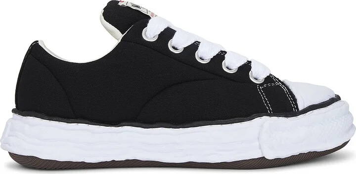 Maison MIHARA YASUHIRO Peterson 23 Original Sole Padded Canvas Low-Top Sneaker in Black