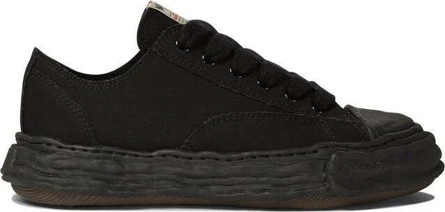 Maison Mihara Yasuhiro Round-Toe Lace-Up Sneakers