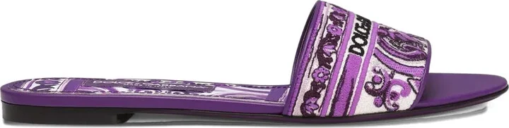 Majolica-pattern slides