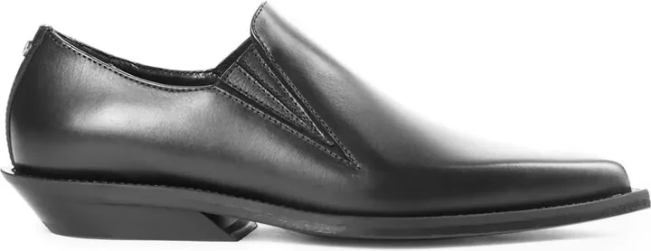 Makea pointy cowboy shoes